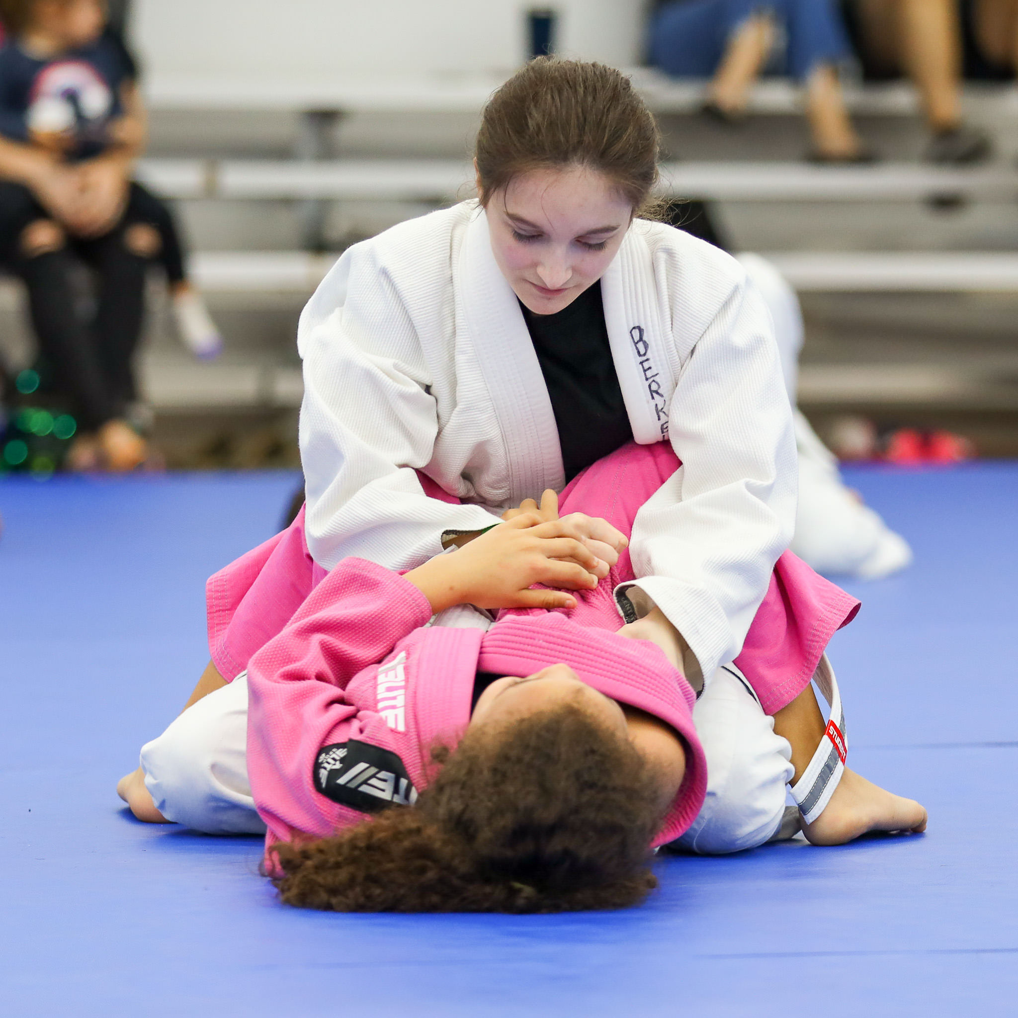 7 Reasons Women Should Practice Jiu Jitsu | Elite-MMA